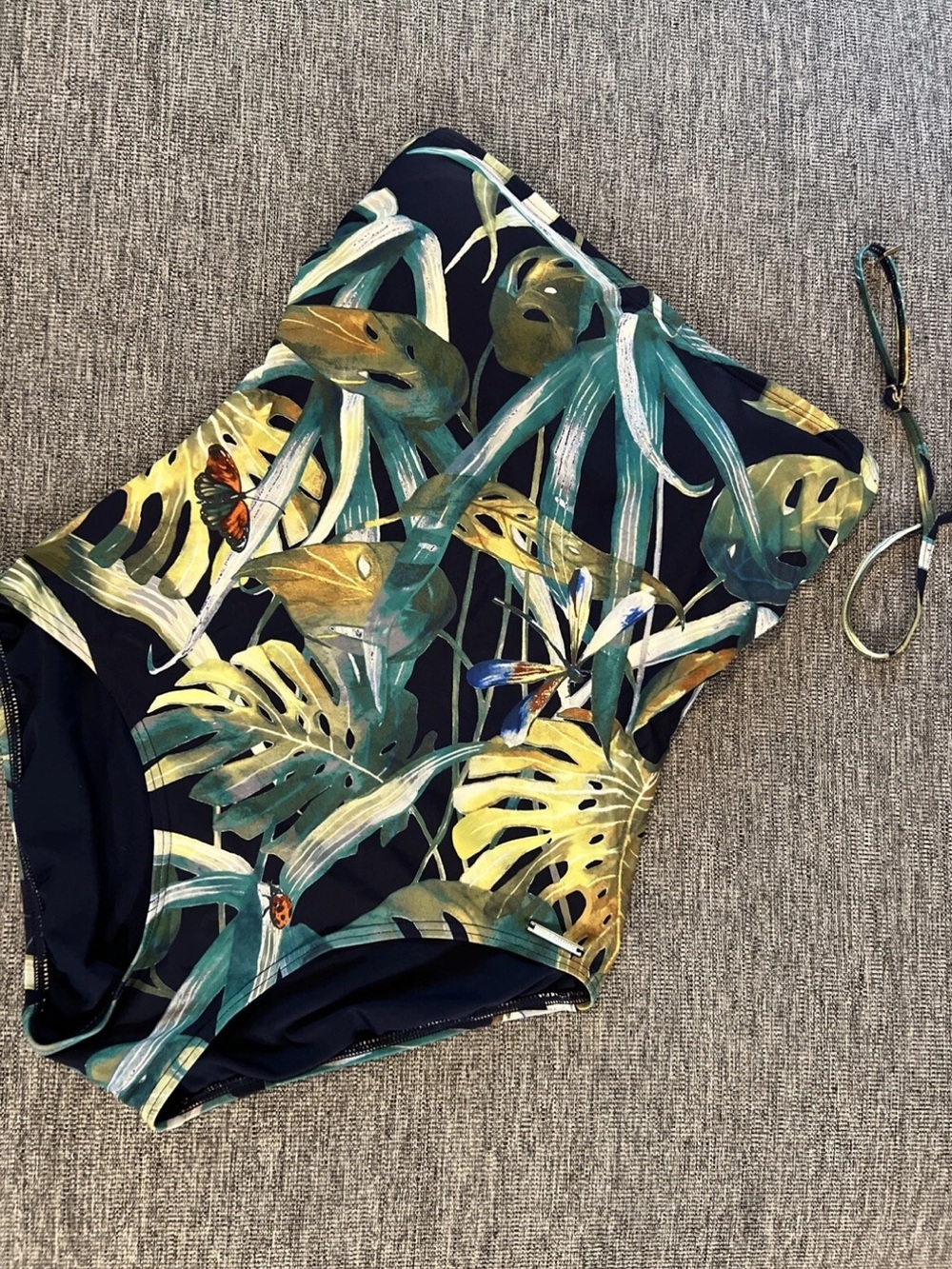Vince Camuto Garden Paradise Lace Back Bandeau One Piece Swimsuit 14 EUC